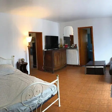 Maison Calme Avec Jardin A *