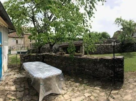 Maison Calme Avec Jardin A Gramat
