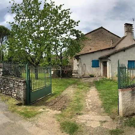 Maison Calme Avec Jardin A *
