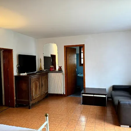 Hébergement de vacances Maison Calme Avec Jardin A
